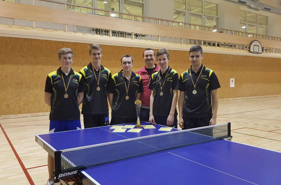 Komandinėse varžybose – vaikinų sidabrinis pasirodymas