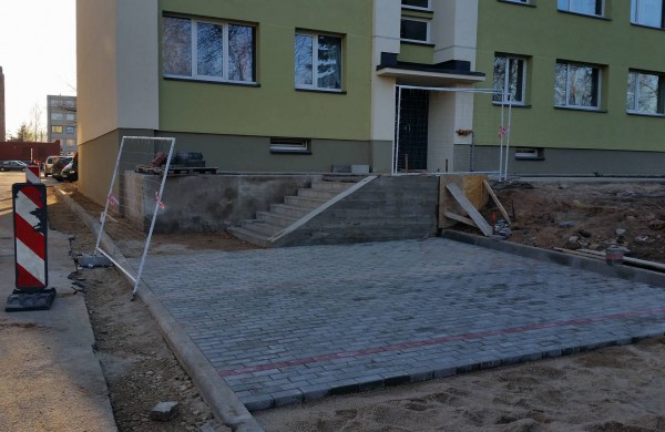 Daugiabučių teritorijų tvarkymo tikslas - ne šaligatvių keitimas į naujesnius ar gražesnius