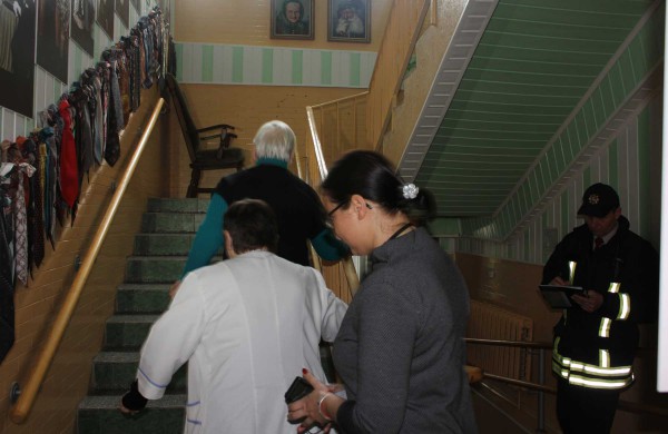 Jonavos globos namuose - ugniagesių pratybos