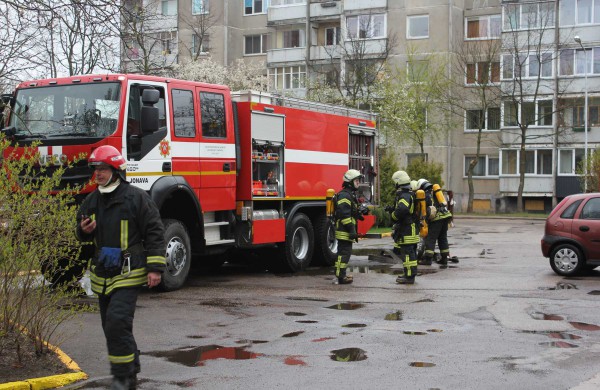 Jonavos globos namuose - ugniagesių pratybos