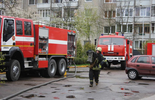 Jonavos globos namuose - ugniagesių pratybos