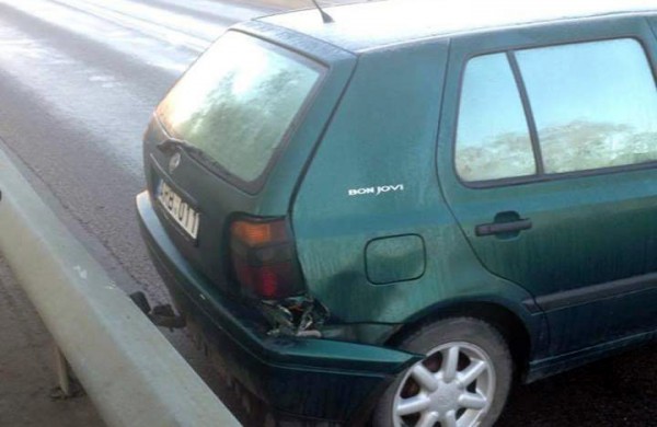 Ant tilto per Nerį susidūrė keturi automobiliai