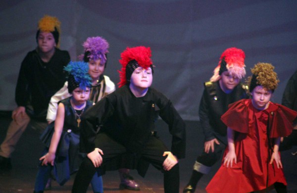 Jonavos kultūros centre jaukiai ir stilingai pasveikintos mamos