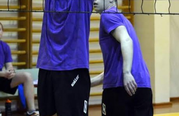 Rajono tinklinio pirmenybėse – lyderių nesėkmės jau pirmose rungtynėse