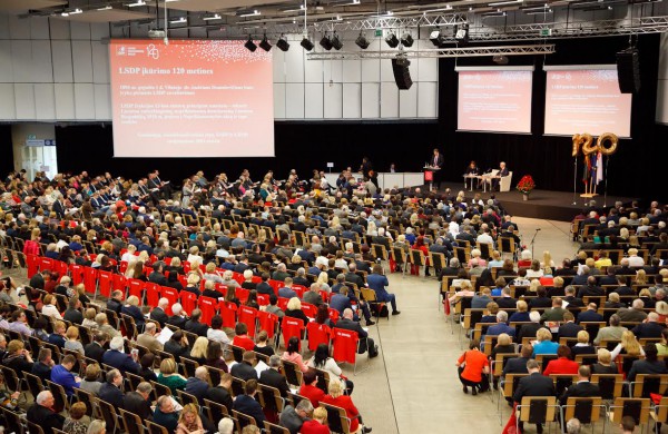 LSDP suvažiavimas patvirtino – Jonavoje kandidatuos R. Sinkevičius