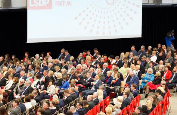 LSDP suvažiavimas patvirtino – Jonavoje kandidatuos R. Sinkevičius