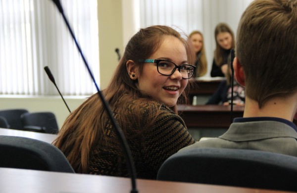 Jonavos moksleiviai – politikų kailyje