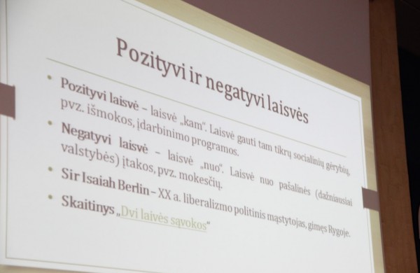 Jonavos moksleiviai – politikų kailyje