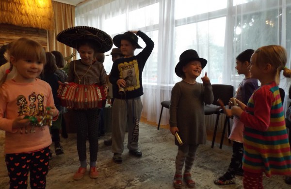 Lopšelyje darželyje „Saulutė“ – svečiai iš Turkijos