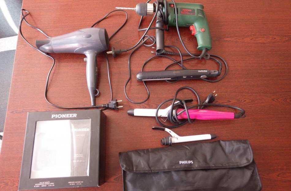 Kriminalistai Jonavoje sulaikė butų vagis, gyventojai kviečiami atpažinti savo daiktus