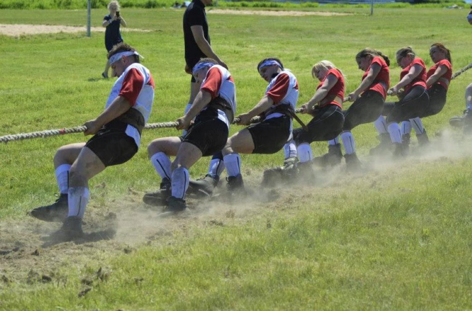 Jonavoje – tarptautinės virvės traukimo varžybos