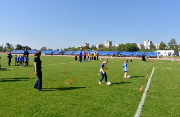 Mažieji ugdytiniai – „futboliuko“ turnyre