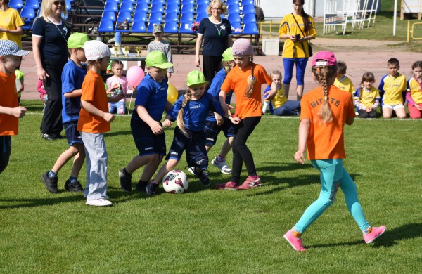 Mažieji ugdytiniai – „futboliuko“ turnyre
