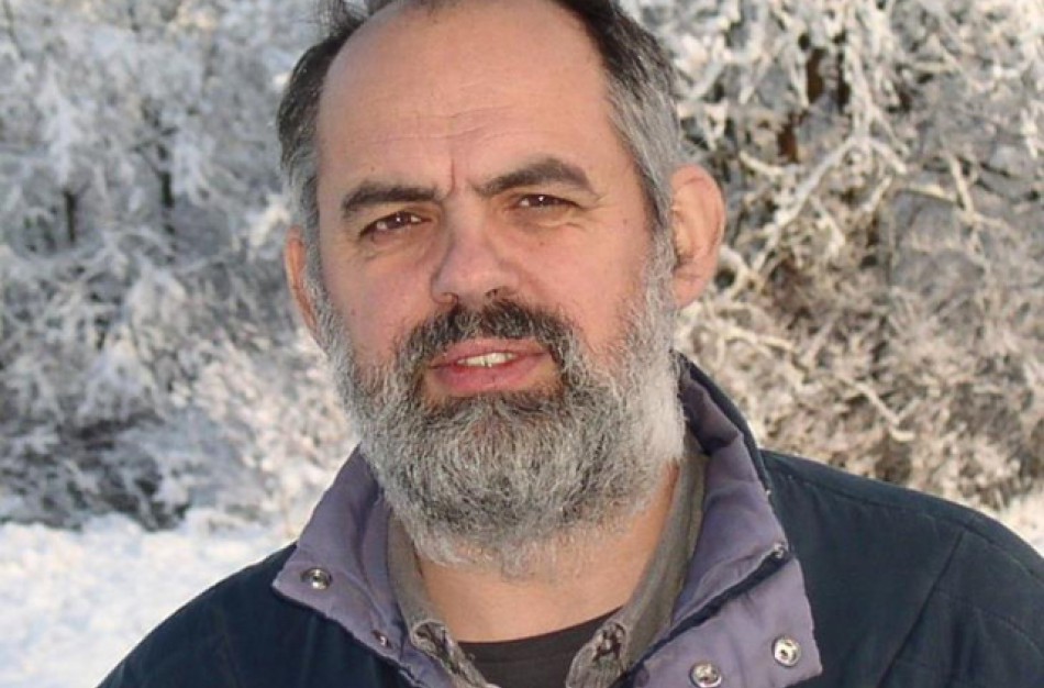 Gal valdžia dar ir alaus jums turi įpilti?