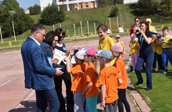 Mažieji ugdytiniai – „futboliuko“ turnyre