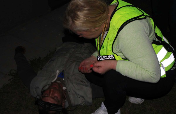 Penktadienis, 13: penkiolikmetę įmetė į tvenkinį, muštynės miesto centre, sugyventinių konfliktas