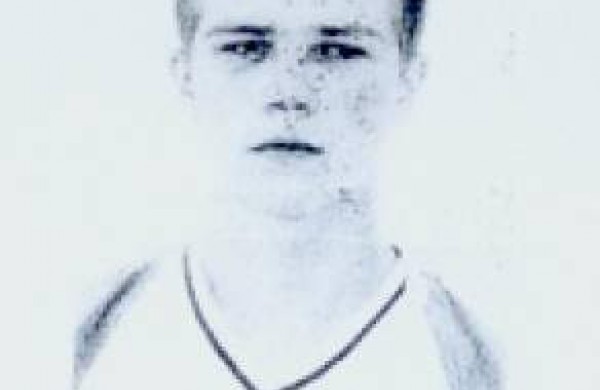 Ieško užsienyje dingusio sūnaus 