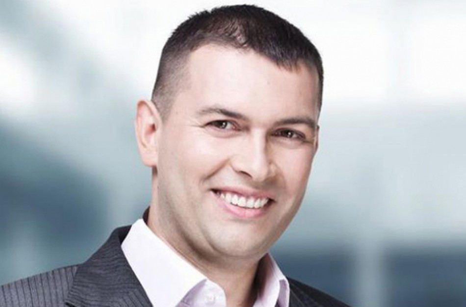 Pirmyn į „Facebook“!