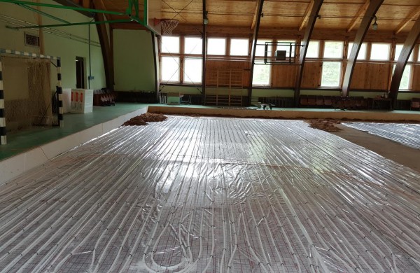 Netoli Ruklos ruošiama smėlio arena – aikštelė žaisti tinklinį