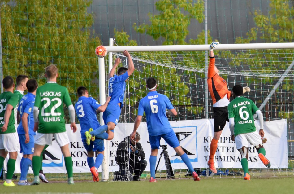 Į „Lietavos“ rungtynes su žalgiriečiais susirinko per tūkstantis futbolo mėgėjų