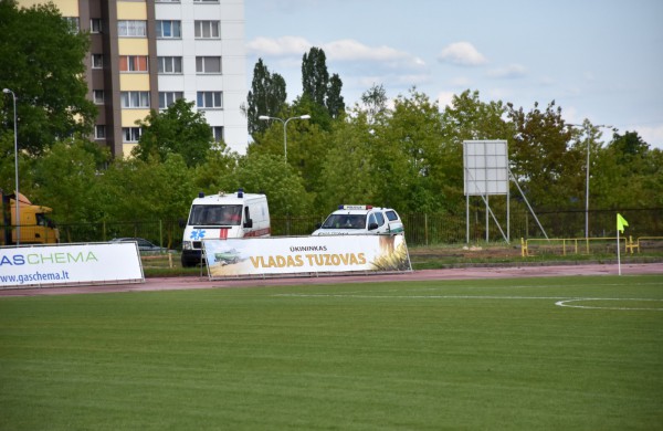 Į „Lietavos“ rungtynes su žalgiriečiais susirinko per tūkstantis futbolo mėgėjų