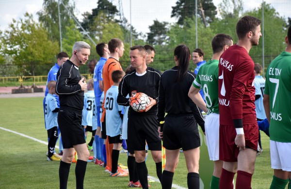 Į „Lietavos“ rungtynes su žalgiriečiais susirinko per tūkstantis futbolo mėgėjų