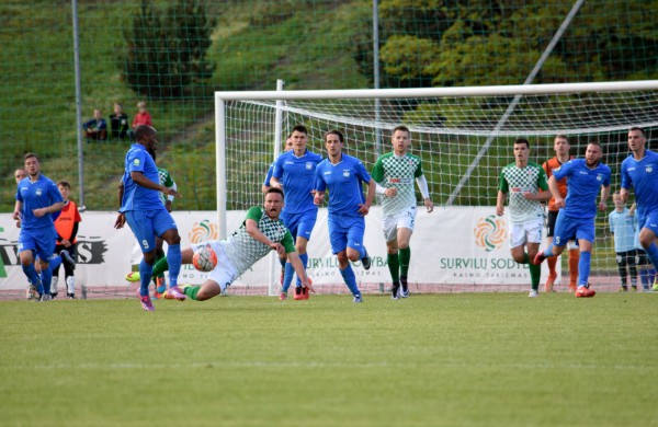 Į „Lietavos“ rungtynes su žalgiriečiais susirinko per tūkstantis futbolo mėgėjų