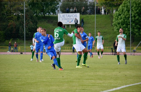 Į „Lietavos“ rungtynes su žalgiriečiais susirinko per tūkstantis futbolo mėgėjų
