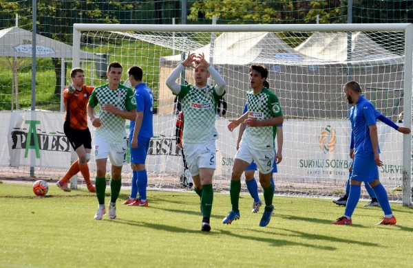 Į „Lietavos“ rungtynes su žalgiriečiais susirinko per tūkstantis futbolo mėgėjų