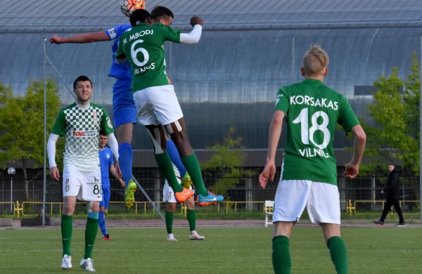 Į „Lietavos“ rungtynes su žalgiriečiais susirinko per tūkstantis futbolo mėgėjų