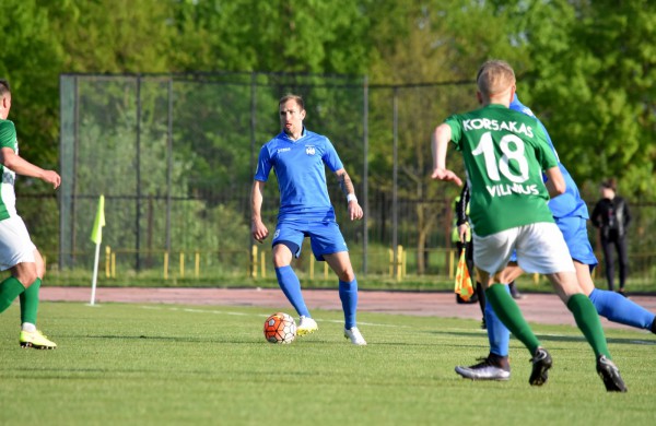 Į „Lietavos“ rungtynes su žalgiriečiais susirinko per tūkstantis futbolo mėgėjų