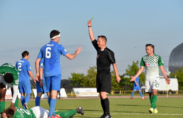 Į „Lietavos“ rungtynes su žalgiriečiais susirinko per tūkstantis futbolo mėgėjų