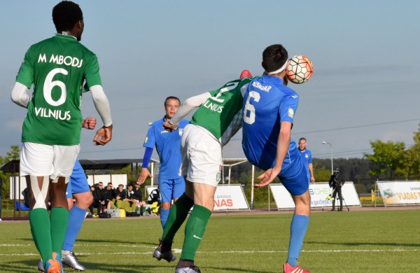 Į „Lietavos“ rungtynes su žalgiriečiais susirinko per tūkstantis futbolo mėgėjų