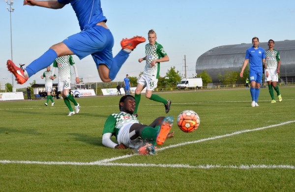 Į „Lietavos“ rungtynes su žalgiriečiais susirinko per tūkstantis futbolo mėgėjų