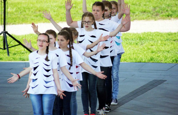 Joninių slėnyje - R.Samulevičiaus progimnazijos auklėtinių koncertas