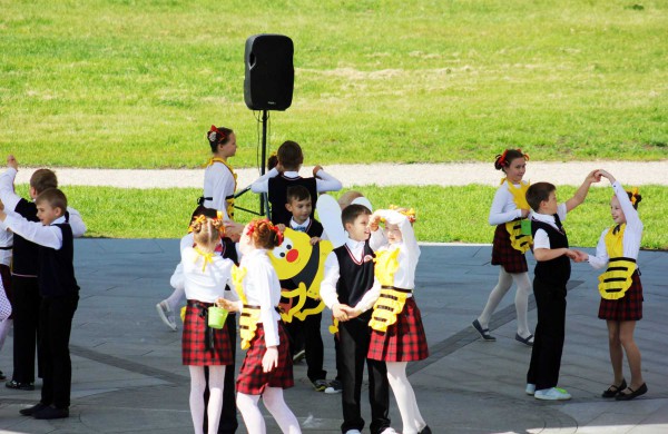 Joninių slėnyje - R.Samulevičiaus progimnazijos auklėtinių koncertas
