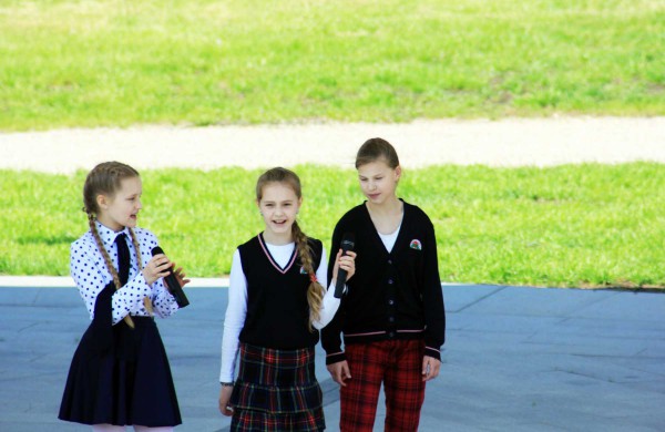 Joninių slėnyje - R.Samulevičiaus progimnazijos auklėtinių koncertas