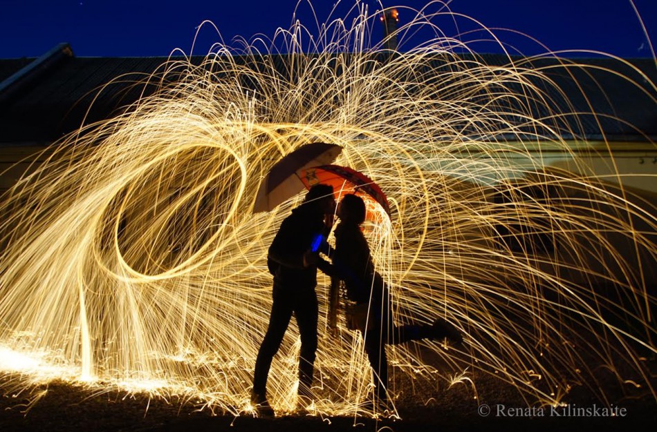 Naktį į muziejų susirinkę jonaviečiai „žaidė“ šviesomis
