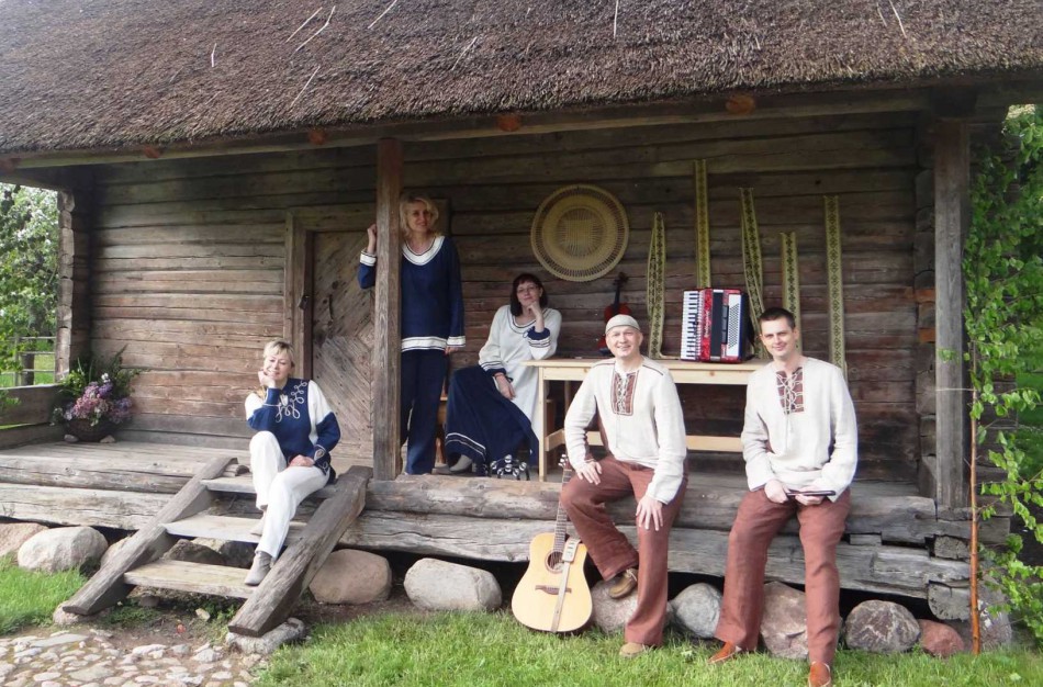 Modernaus folkloro grupė „Aisva“ koncertuos Gruzijoje