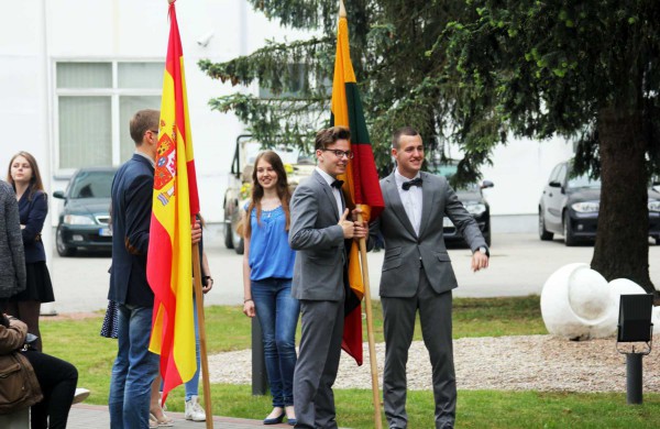 Abiturientams nuaidėjo paskutinis skambutis