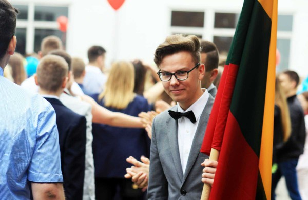 Abiturientams nuaidėjo paskutinis skambutis