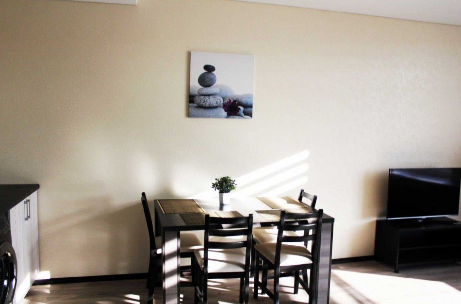 Jonavoje atsidarė „Svečių namai“, tačiau įkaušę naktiniai lankytojai – nelaukiami