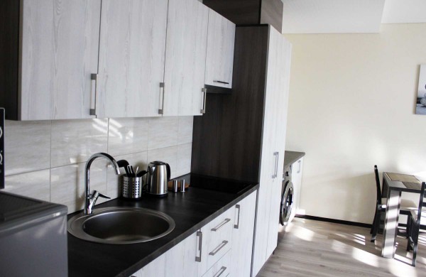 Jonavoje atsidarė „Svečių namai“, tačiau įkaušę naktiniai lankytojai – nelaukiami