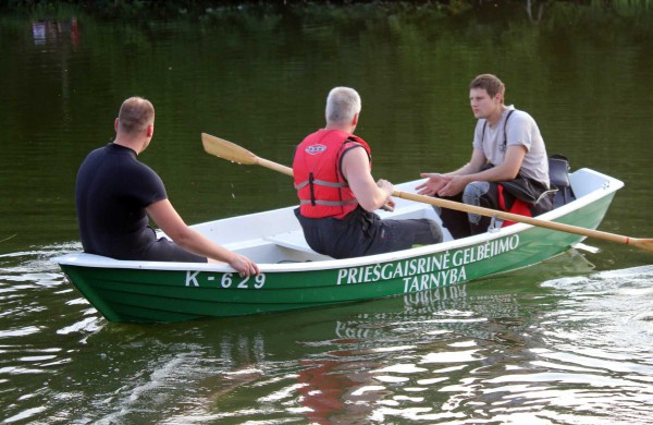 Vaikų pramogos prie Varnutės tvenkinio: gelbėtojai įspėja apie pavojus