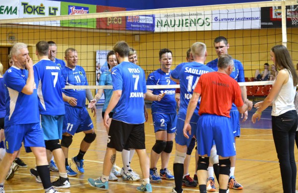 Tinklinio pirmenybės: „Dobilas“ apgynė čempionų titulą, „Baldai Jums“ iškovojo „Paguodos“ taurę