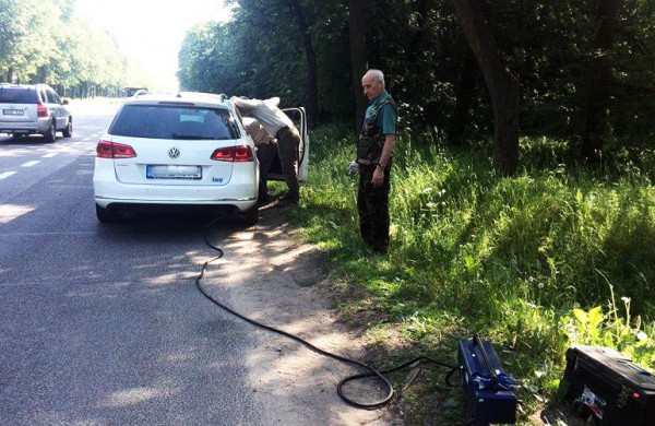 Jonavoje – reidas, aplinkosaugininkai tikrino automobilių išmetamųjų teršalų kiekius
