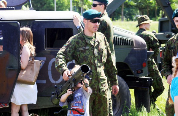 Joninių slėnyje jonaviečiai pasitiko vasarą