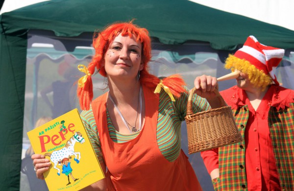 Joninių slėnyje jonaviečiai pasitiko vasarą