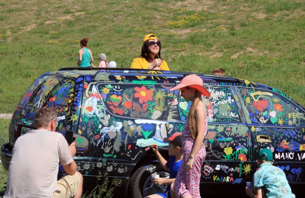 Joninių slėnyje jonaviečiai pasitiko vasarą