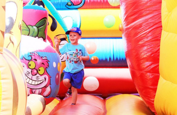 Joninių slėnyje jonaviečiai pasitiko vasarą